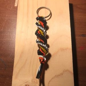 A twisty lanyard about 4 inches